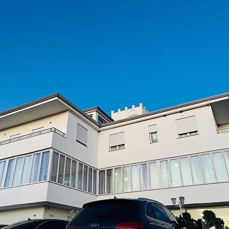 Kodra E Godenve Hotel Vile-Ballaj Екстериор снимка